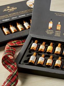 European Christmas Market | Candies and Baked Goods Chocolate Collection, Chocolate Pairings, Vermont Country Store, Chocolate Liquor, Chocolate Liqueur, Kosher Recipes, Scottish Gifts, Single Malt Whisky, Chocolate Filling