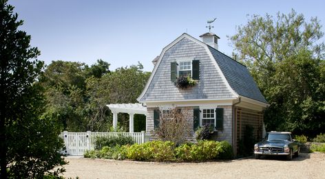 Hamptons Houses, Living Design Ideas, Windows Frame, Patrick Ahearn Architect, Patrick Ahearn, Cape Cod Style House, Stone Driveway, Shingle Style Homes, Pool Cabana