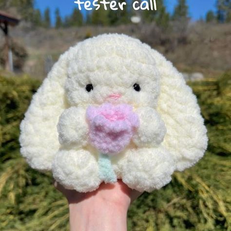 loretta 🌷 (@lorettaloops) • Zdjęcia i filmy na Instagramie Flower Bunny Crochet, Crochet Bunny Pattern Free, Bunny Crochet Free Pattern, Sewing Plush, Yarn Projects Crochet, Bunny Crochet Pattern, Easy Crochet Animals, Crochet Fairy, Quick Crochet Patterns