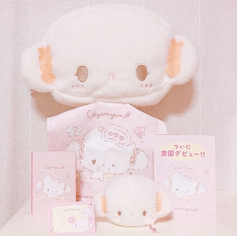 Cogimyun Plush, Kawaii Wallpapers, Sanrio Stuff, Tweek And Craig, Angel Cake, Kawaii Stuff, Kawaii Aesthetic, Cute Stuffed Animals, Kawaii Wallpaper