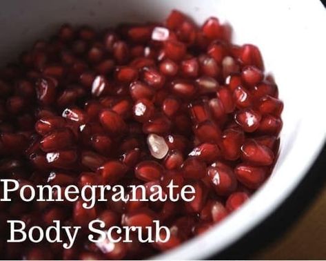 Pomegranate body scrub is so easy to make and it leaves your skin soft and energized! Pomegranate Body Scrub, Spa Benefits, Scrub Diy, Pomegranate Oil, Diy Body Scrub, Fruit Peel, Exfoliating Body Scrub, Diy Scrub, All Natural Skin Care