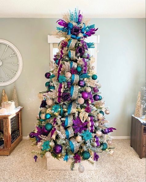 #showstopper #christmas #christmastreeideas #christmasdecor #teal #purple #champagne Teal And Purple Christmas Tree, Jewel Tone Christmas Tree, Jewel Tone Christmas, Turquoise Christmas Tree, Turquoise Wreath, Purple Champagne, Purple Christmas Tree, Teal Christmas, Turquoise Christmas