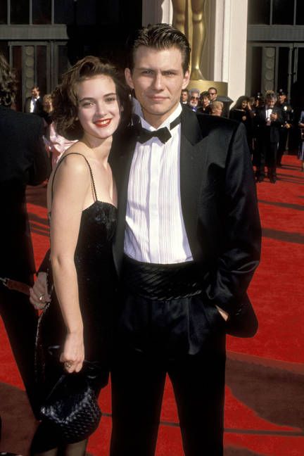 The cutest Oscars couples: Winona Ryder and Christian Slater Winona Ryder Style, Heathers Movie, Academy Awards Red Carpet, 90s Grunge Hair, Winona Forever, Throwback Pictures, Christian Slater, Hollywood Couples, Richard Gere