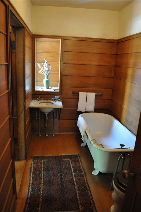 Frank Lloyd Wright Interior, Frank Lloyd Wright Architecture, Frank Lloyd Wright Buildings, Frank Lloyd Wright Homes, Oak Park, Frank Lloyd, Frank Lloyd Wright, Lloyd Wright, House Bathroom