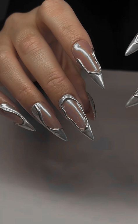 Silver Nails Coffin Shape, Chrome Nails Silver, Glamorous Birthday, Chrome Nail Designs, Birthday Nail Designs, Silver Nail Art, Long Nail Art, Chrome Nails Designs, Chrome Nail