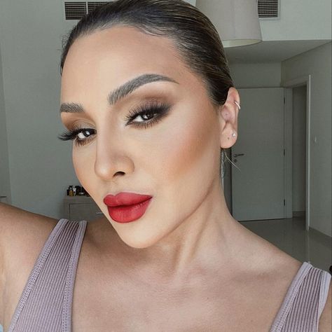 NINA UBHI Dubai Makeup Artist (@ninaubhi) • Instagram photos and videos Nina Ubhi, Master Mattes Palette, Dubai Makeup, Brown Eyeshadow Looks, Makeup 2022, Makeup 2023, Brow Pen, Shape Tape Concealer, Red Lip Makeup