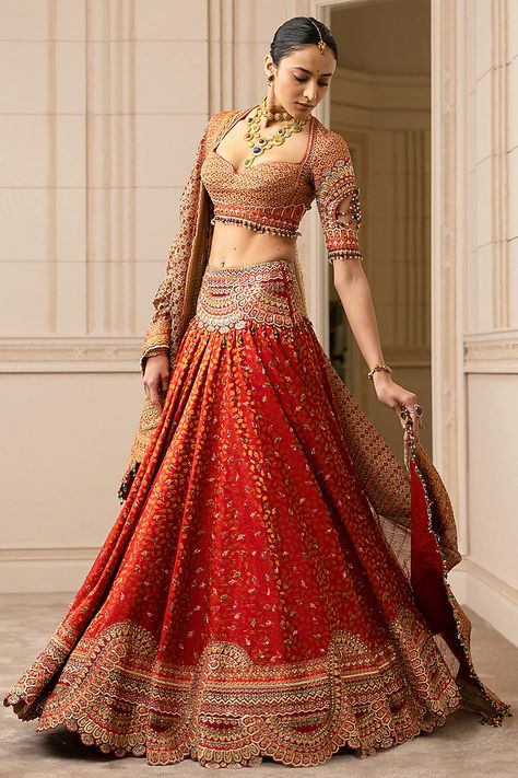 Red Silk Brocade Embroidered Lehenga Set With Veil Design by Tarun Tahiliani at Pernia's Pop Up Shop 2022 Reka Bentuk Blaus, Orang India, Latest Bridal Lehenga Designs, Brocade Lehenga, Pengantin India, Bridal Lehenga Designs, Latest Bridal Lehenga, Indian Outfits Lehenga, Wedding Lehenga Designs