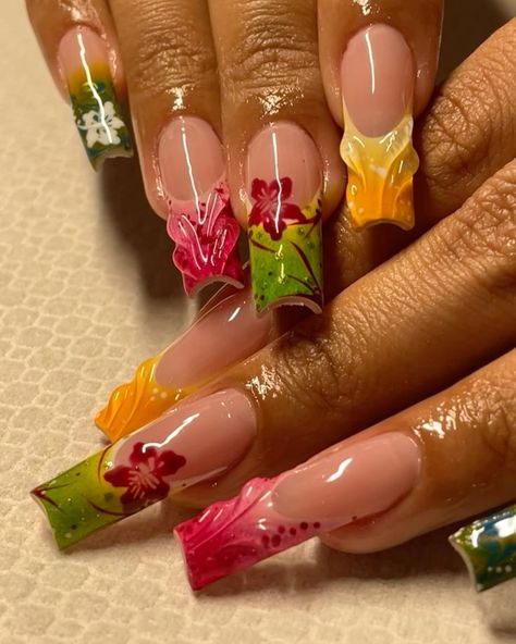 Y2k Summer Nails, French Tips Summer, Nails French Tips, Daisy Acrylic Nails, Small Nails, Chic Nail Art, Colorful Nails, Nails Salon, Y2k Summer