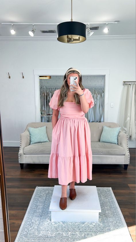 inspo for retail work outfits Summer Work Outfit, Work Fits, Puff Sleeve Midi Dress, Summer Work, Summer Work Outfits, Sleeve Midi Dress, Midi Dress With Sleeves, Work Outfit, Puff Sleeve