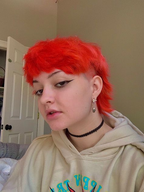 mullet orange short nonbinary alt emo hair Short Alt Mullet, Emo Hair Short, Nonbinary Mullet, Very Short Mullet, Orange Mullet, Alt Short Hair, Alternative Mullet, Alt Mullet, Emo Mullet