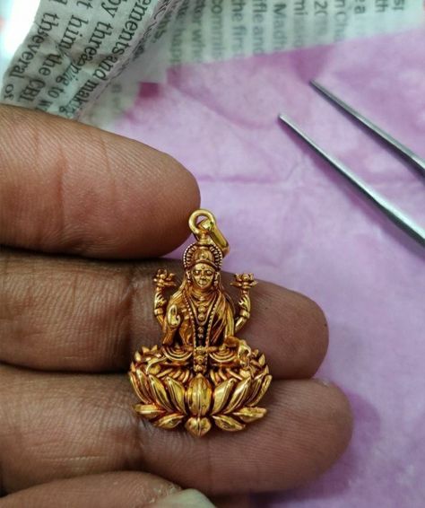 Lakshmidevi Lockets, Lakshmi Locket Gold, Gold Laxmi Pendent Designs, Laxmi Devi Lockets Gold, Lakshmi Pendant Gold, Latest Gold Pendant Jewelry, Gold Pendent Designs, Hindu Jewelry, Fashion Jewelry Necklaces Gold