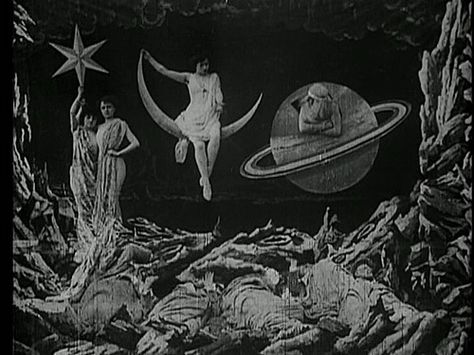 "A Trip to the Moon"(1902) Georges Méliès. George Melies, You Are My Moon, Septième Art, I Love Cinema, Paper Moon, Science Fiction Film, Alphonse Mucha, Silent Film, Moon Art