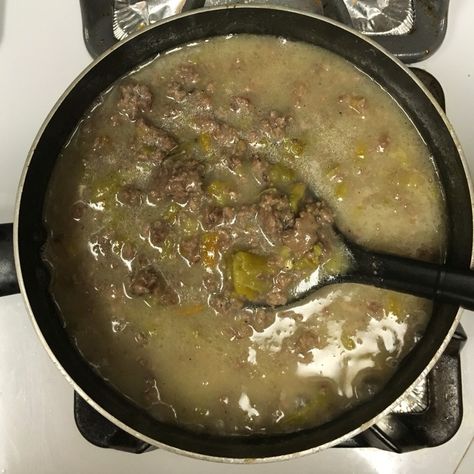 New Mexico Green Chile Sauce With Ground Beef (Temole) - Musely Green Chili Beef Stew, Green Chili Sauce Recipe, Ground Beef Burritos, Homemade Green Chili, Hatch Chili Recipes, Green Chili Stew, New Mexico Green Chile, Hatch Green Chili, Hamburger And Potatoes