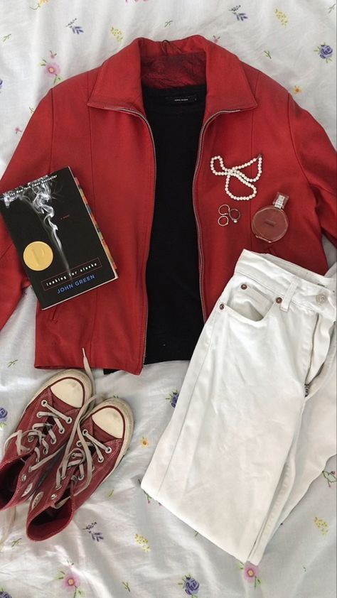 #darkacademia #outfits #fashion #outfitideas #oldmoney #aesthetic #dior #red #taylorswift #parisianstyle #paris #books #taylorswift #coquette #redtv #grunge Red Shirt Aesthetic, Aesthetic Dior, Aesthetic Tshirt, Paris Books, Light Academia Aesthetic, Hua Cheng, Shirt Aesthetic, Poppy Red, Red Taylor