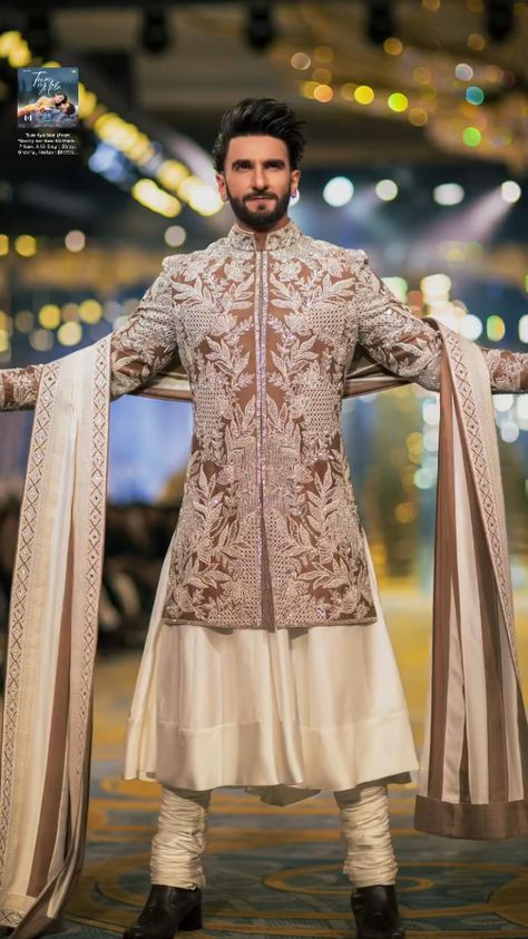 Ranveer Singh Wedding Outfit, Sherwani Groom Wedding, Traditional Indian Mens Clothing, Indian Wedding Clothes For Men, Sherwani For Men Wedding, Ethnic Clothes, Groom Dress Men, Wedding Outfits For Groom, Indian Groom Wear