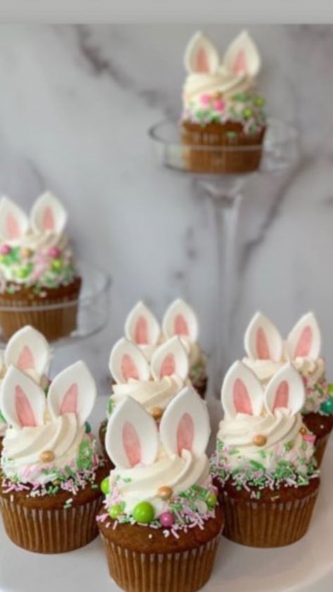 Easter Cake Decorating, Cupcake Decorating Tips, Easter Snacks, Easter Sweets, Cupcake Cake Designs, Easter Desserts Recipes, Easter Baking, Easter Goodies, Bunny Cake