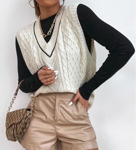 #amazonfashion #fallfashion #fashioninspo #nycfashion #falloutfit #falloutfitinspo #leatherpants #sweatervest #outfitideas #falloutfitswomen #fallfits #casualfalloutfits #trendy #trendyoutfits Pastel Gingham, Work Outfits Frauen, Geometric Butterfly, Relaxed Dress, Cable Knit Vest, Stylish Coat, Vest Outfits, Casual Work Outfits, 가을 패션