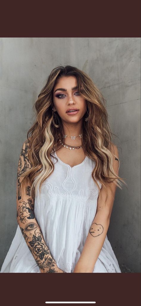 Andrea Russett Hair, Andrea Russett Tattoo, Russet Hair, Andrea Russet, Andrea Russett, Tattoo For Boyfriend, Makeup 2018, Hair 2022, Dainty Tattoos