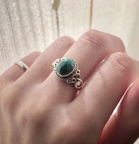 Malachite Ring, Malachite Rings, Wedding Engagement Gifts, Ring Men, Ring For Men, Color Stone, Ring Promise, Vibrant Green, Agate Pendant