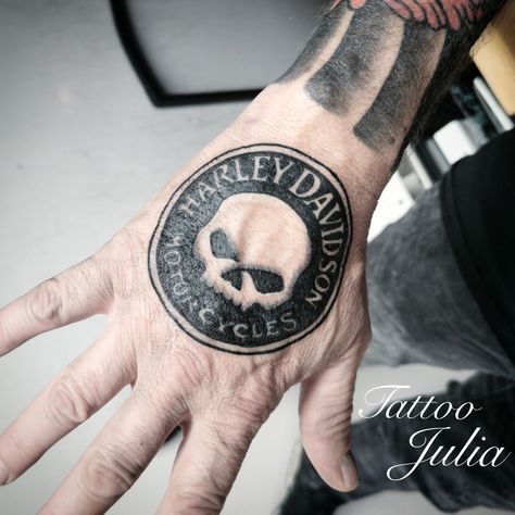 Harley Davidson Hand Tattoos, Harley Davidson Tattoo Design, Moto Tattoo, Steelers Tattoos, Harley Davidson Tattoo, Harley Tattoo, Harley Tattoos, Traditional Black Tattoo, Harley Davidson Tattoos