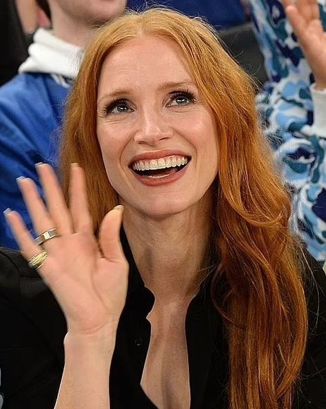 Jessica Chastain Blonde, Ginger Celebrities Female, Lilith Red Hair, Jessica Chastain Casual, Red Hair Older Women, Jennifer Chastain, Mom Faceclaims, Jessica Chastain Aesthetic, Light Redhead