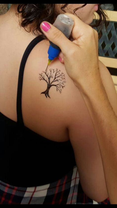 Henna Tattoo. Tree of life Tree Henna Designs, Henna Tree Designs, Lotus Flower Tree Of Life Tattoo, Tree Of Life Tattoo For Women Mom, Henna Tree, Henna Phone Case, Tree Designs, Henna Tattoo, Tree Of Life