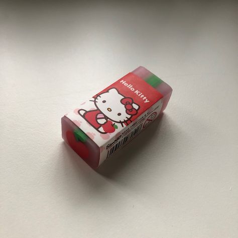 Hello Kitty Eraser, Erasers Aesthetic, Korean Boarding School, Aesthetic Eraser, Eraser Aesthetic, Sanrio Stationary, Aesthetic Hellokitty, Back To School Shopping List, Cute Erasers