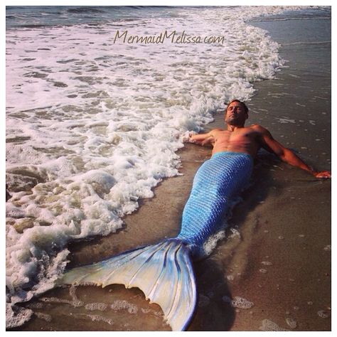 Mermaid and mermen mermaids merman #mermaid #mermaidmelissa http://MermaidMelissa.com Mermaid Sightings, Merman Tails, Mermaid Gifs, Real Life Mermaids, Mermaid Swim Tail, Mermaid Theme Party, Mermaid Theme Birthday, Resort Pools, Mermaids And Mermen