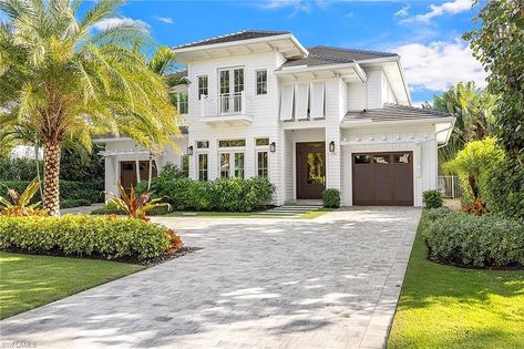 Beach House Driveway, Ethereal Home, House Driveway, Elevated Lifestyle, Coastal Exterior, Central Building, Bedroom Dimensions, Built In Grill, Garden Landscape Design