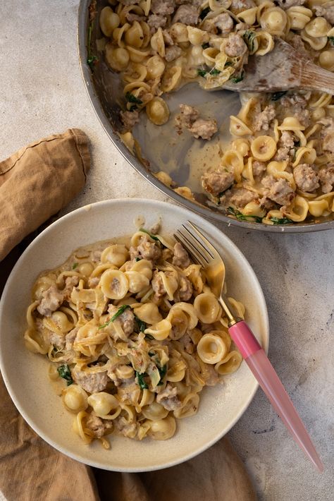 Orecchiette Orrechiette Pasta, Orecchiette Pasta Recipes, Easy Summer Pasta, Pasta With Italian Sausage, Orecchiette Recipes, Italian Sausage Recipe, Summer Pasta Dishes, Cooking For Dummies, Italian Sausage Pasta