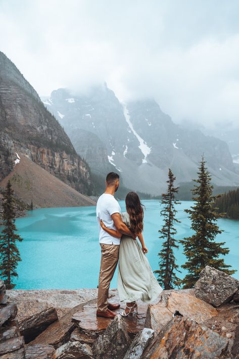 Outdoor Event Ideas, Banff Photography, Couple Travel Photos, Fairy Photography, Proposal Pictures, Travel Pose, Activities For All Ages, Lake Engagement, Mountain Pictures