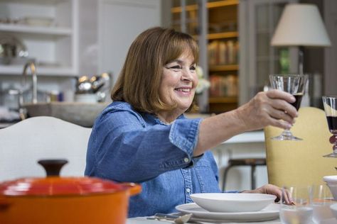 This Parmesan Chicken Is Ina Garten's Go-To Dinner Recipe Cold Weather Soup, Best Ina Garten Recipes, Ina Garten Recipes, Food Network Star, Wedding Soup, Eggplant Parmesan, Barefoot Contessa, Salted Chocolate, Chocolate Chunk Cookies