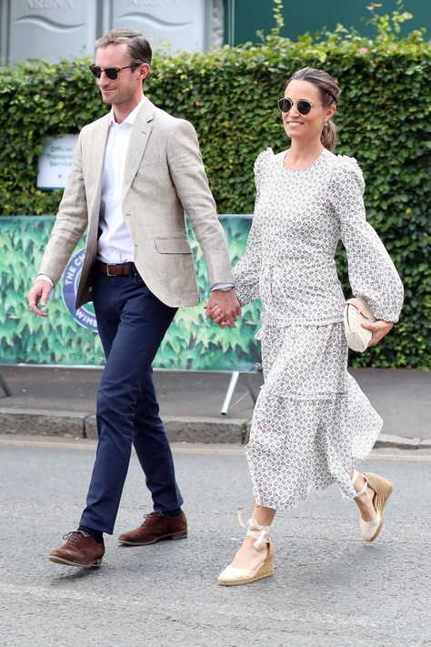 3a029f04d76d32e79367c4b3255dda4ddesc54284792ri Kate Middleton Sister, Carol Middleton, Pipa Middleton, Estilo Meghan Markle, Pippa Middleton Style, Pippa And James, James Matthews, Carole Middleton, Wimbledon Fashion