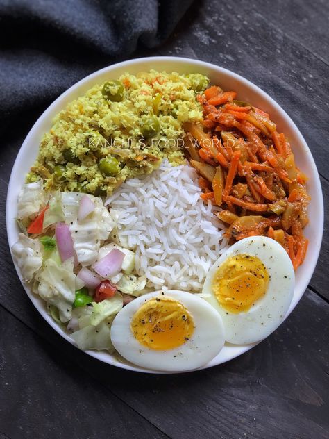 Indian Balanced Meal, Indian Balanced Diet Plate, Balanced Indian Meal Plate, Healthy Food Plate, Indian Diet Recipes, Meal Plate, Delicious Food Image, Khana Khazana, Indian Thali