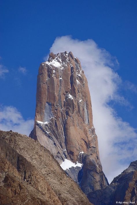 The Great Trango Tower in Pakistan, featuring the World's greatest nearly vertical drop of over 4,300 feet. In the Karakorum mountain range.   #rock #climbing #mountaineering #cliff #technical Mountains Painting, Mountains Aesthetic, Ancient Tree, Hair Raising, Beautiful Mountains, Mountain Range, Mountain Landscape, Camping Hacks, Amazing Nature