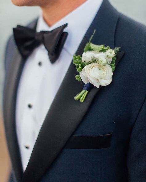 Midnight Blue Tuxedo Wedding, Midnight Blue Tuxedo, Blue Tuxedo Wedding, Wedding Suits Men Blue, Midnight Blue Wedding, Ivory Bouquet Wedding, Navy Tuxedos, Blue Tuxedo, Wedding Tux