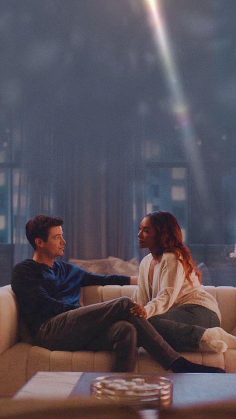 Barry Iris, Iris West Allen, Flash Comics, Flash Barry Allen, Kara Danvers Supergirl, The Flash Grant Gustin, Candice Patton, Flash Tv Series, Iris West