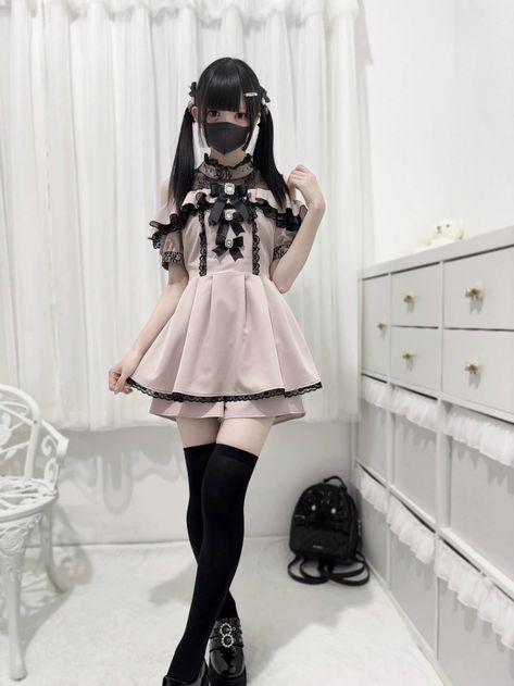 Jira Kei, Punk Style Outfits, Bow Shorts, Kei Fashion, Short Sleeve Dress Shirt, Kawaii Fashion Outfits, J Fashion, Kawaii Clothes, Girly Fashion