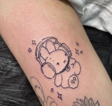 Funky Tattoos, Hello Kitty Tattoos, Bunny Tattoos, Kawaii Tattoo, Petite Tattoos, Cute Little Tattoos, Cute Tiny Tattoos, Discreet Tattoos, Subtle Tattoos