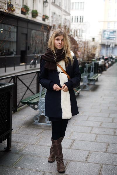 Clemence Poesy..Natural french beauty Clemence Poesy Style, Danish Street Style, Film Harry Potter, Clemence Poesy, Fleur Delacour, Parisienne Chic, Boots And Leggings, 2011 Fashion, Style Muse