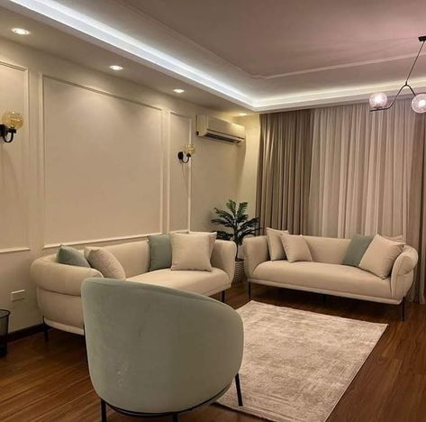 Flat Makeover, Elegant Dorm Room, Luxury Sofa Set, Latest Living Room Designs, Elegant Living Room Design, Dream Apartment Decor, Elegant Living Room, Living Room Decor Modern, Luxury Sofa