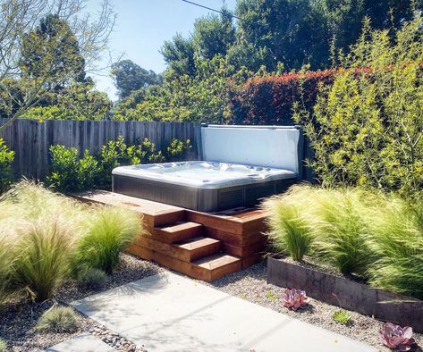 Backyard Hot Tub Ideas, Backyard Hot Tub, Hot Tub Deck Design, Hot Tub Area, Hot Tub Ideas, Hot Tub Privacy, Spa Landscaping, Sunken Hot Tub, Backyard Spa