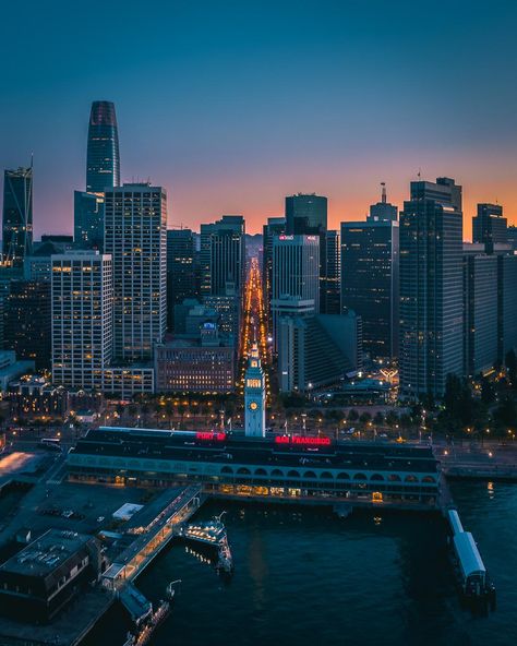 ITAP of Market street in San Francisco#PHOTO #CAPTURE #NATURE #INCREDIBLE St Francisco, San Francisco Pictures, Gta Vi, Moving To San Diego, Panorama Photography, California Aesthetic, San Francisco Photos, Buildings Photography, Fishermans Wharf