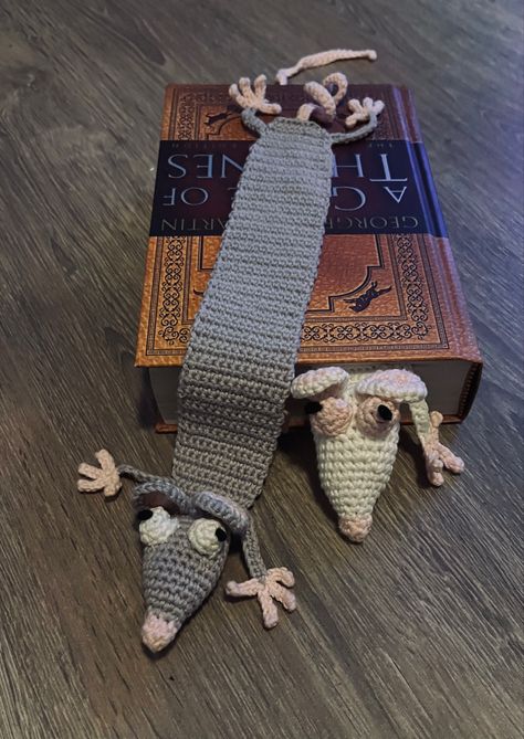 Crochet Rat Bookmark, Rat Bookmark, Rat Crochet, Crochet Rat, Small Rat, Craft Stalls, Crochet Disney, Beginner Crochet Projects, Mouse Rat