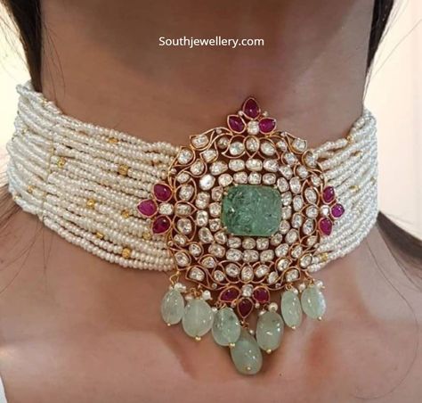 Pearl Choker Indian Jewelry, Beads Choker Necklace Indian, Pearl Choker Necklace Design, Pearl Kundan Choker Set, Pearl Choker Necklace Indian, Uncut Diamond Pendant, Pearls Choker, Carved Emerald, Choker Necklace Designs