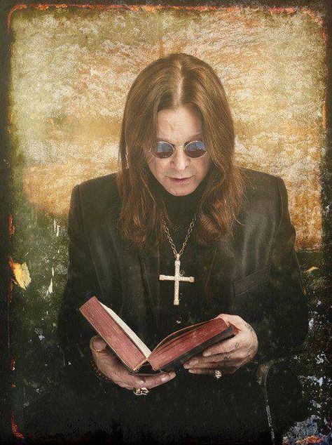 Father Ozzy Ozzy Osbourne Black Sabbath, Old West Photos, Prince Of Darkness, Musica Rock, Heavy Metal Music, Rock Punk, Ozzy Osbourne, Rock Legends, Black Sabbath