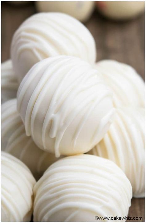 White Chocolate Truffles Recipe - CakeWhiz Homemade Chocolate Candy Recipes, Homemade Chocolate Candy, Chocolate Truffles Recipe, Homemade Truffles, Dessert Truffles, Chocolate Candy Recipes, White Chocolate Truffles, Thanksgiving Desserts Easy, Cookie Dough Truffles