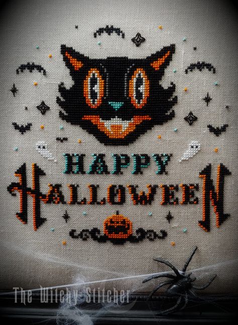 Simple Halloween Cross Stitch Patterns, Cross Stitch Halloween Patterns, Vintage Happy Halloween, Cross Stitch Halloween, Halloween Cross Stitch, Cat Cross Stitches, Vintage Cross Stitch Pattern, Halloween Cross Stitch Patterns, Crochet Geek