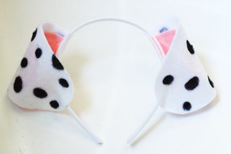 Laughing Latte - DIY Felt Dalmatian Ears - Laughing Latte How To Make Dalmation Ears, 101 Dalmations Ears Diy, Dalmatian Headband Diy, Diy Dalmation Ears Headband, Diy Dalmatian Ears Headband, Diy Dalmatian Ears, Diy 101 Dalmatian Costume, Diy Dalmation Ears, Dalmatian Costume Diy