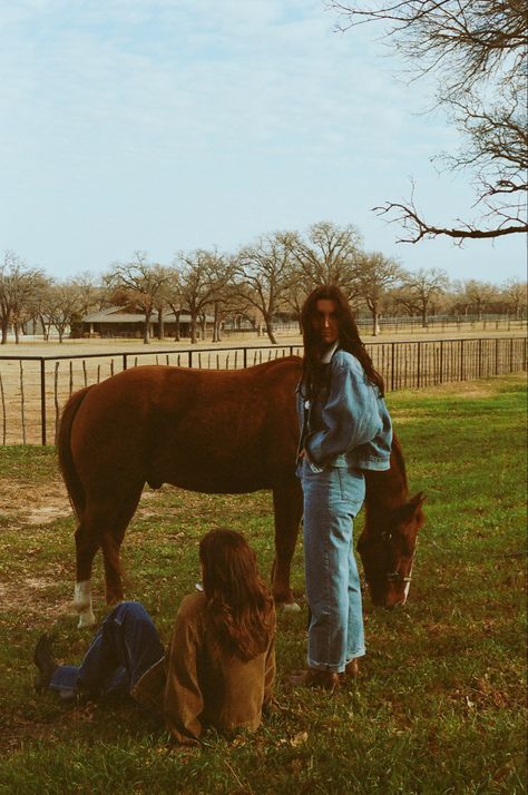 Indie Western Aesthetic, Fall Country Aesthetic, Western Fall Aesthetic, Debbie Core, Caffeinated Cowgirl, Old Country Aesthetic, Feral Woman, Costal Cowboy, California Cowgirl